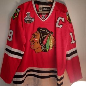 Chicago blackhawks team jersey